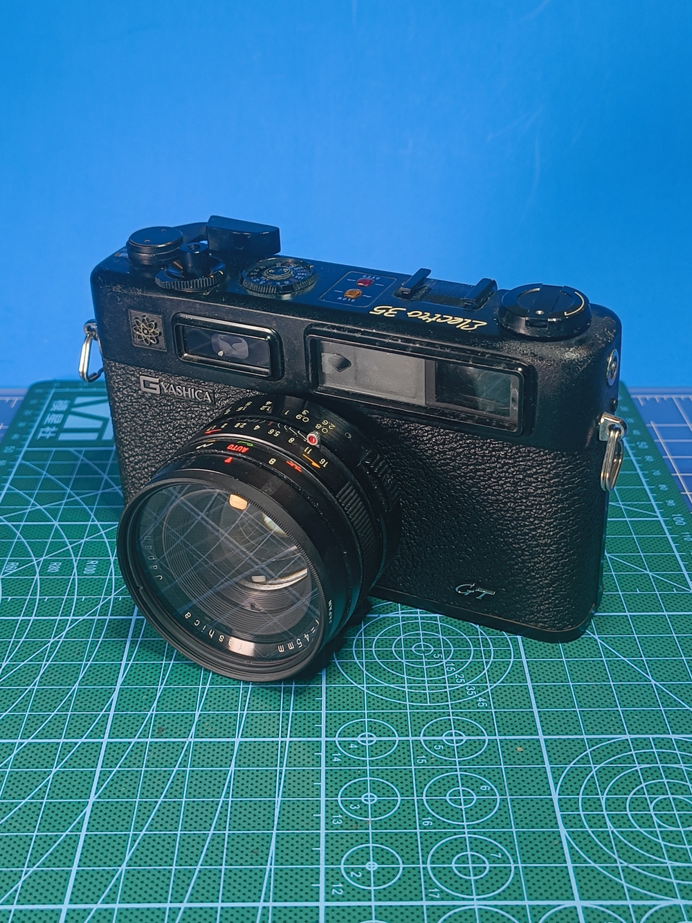 Yashica Electro 35 GT 35mm Film Camera in Black